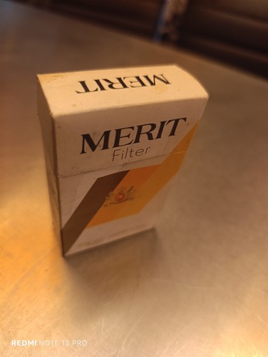 Paquet cigarette merit rare - cigarette,