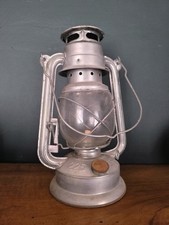 Ancienne Lampe À Pétrole 