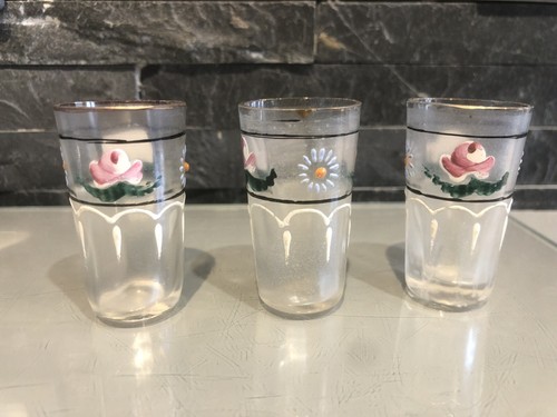 Lot verres à - de,