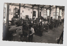 VIERZON (18) PROFESSIONAL SCHOOL . Animated early 1950s milling workshop