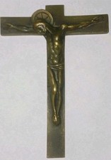 Crucifix en bronze signé