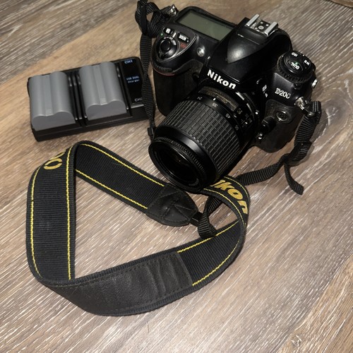Nikon d200 dslr camera - nikon,