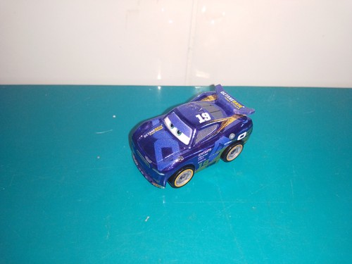 Bac8 voiture métal - métal, 4cm