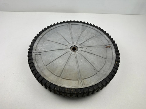 Roue arrière tondeuse - roue,