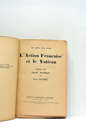 Livre ancien action - livre, l'"action