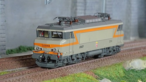Models 11061s locomotive - ls,