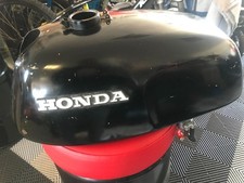 Honda CB 350 Four, Réservoir