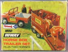 Tri-ang TM 6535 - Land Rover Mini-Hi-way Series - Land & Trailer & 2 Horsepower New