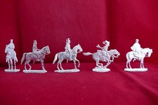 Plats d'étain 5 cavaliers -