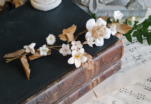 Ancienne fleurs biscuit - ancienne, en