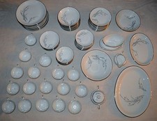 JAPAN BLUE HAVEN CHINA 97 PIECE SET GREAT CONDITION BEAUTIFUL