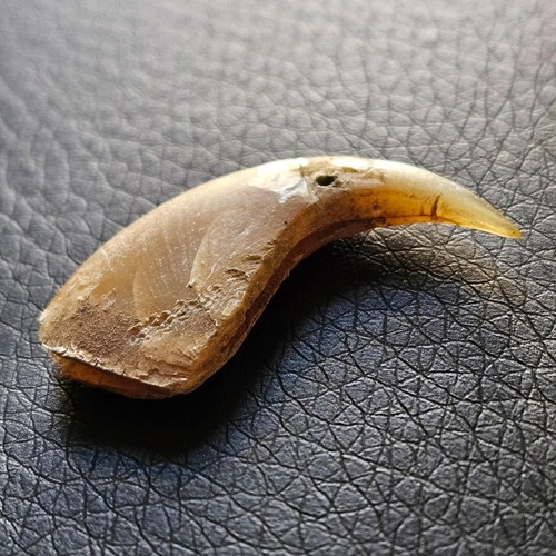 Antique keratin pointed - antique,