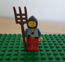 Lego figure Knight VILLAGEOIS middle ages castle character peasant robin