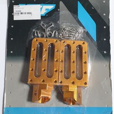 REPOSE PIED OR YCF POUR DIRT