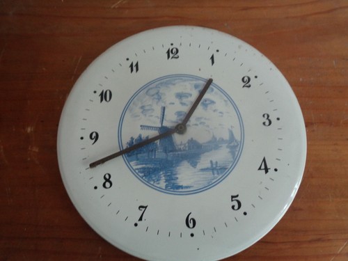 Ancienne horloge murale - horloge, en