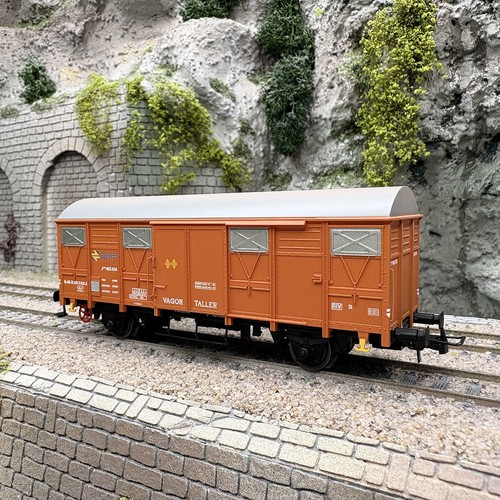 Wagon couvert type - de, j2