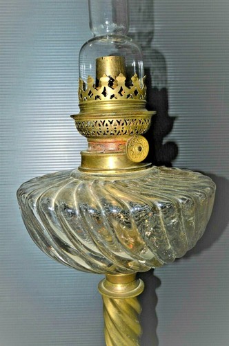 Belle lampe petrole pied - a,