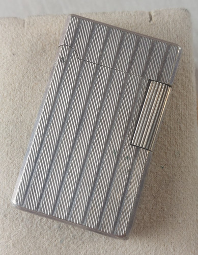 Ancien briquet métal - en,