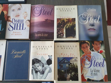 Lot de 18 livres de Danielle