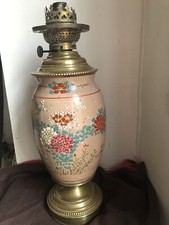 lampe à pétrole ancienne Montée Sur Vase Chinois Signé, Décor Fleurs Papillons 