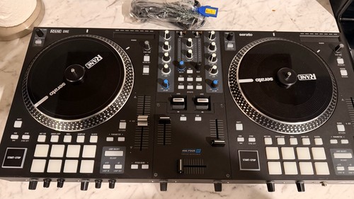 Serato rane one - mixer, open
