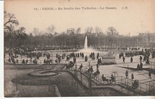 Old postcard PARIS AU JARDIN DES TUILERIES LE BASSIN