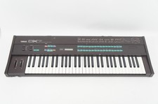 YAMAHA DX7 FM Synthesizer