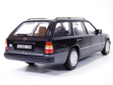 MERCEDES 300D break noir1/18