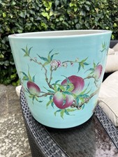 A Large Quality 19th Century Chinese Famille Rose Jardiniere