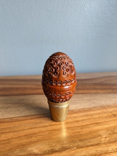 Bel oeuf sculpté noix de - oeuf,