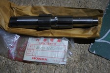 HONDA  XR500R COUNTER SHAFT  GEAR BOX   23220-mg3-000 GENUINE NOS