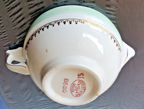 Pc07 saucière en porcelaine - ,