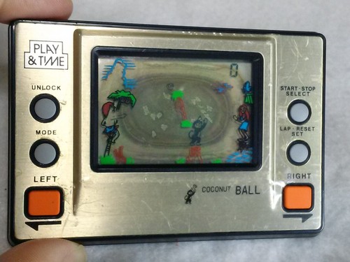 Coconut ball play - coconut, play&time