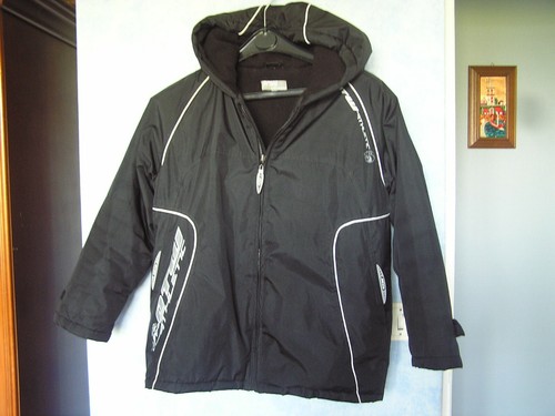 Blouson capuche 10 - à,