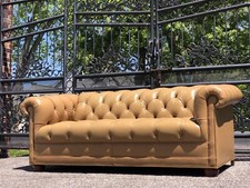 vintage tufted leather chesterfield sofa