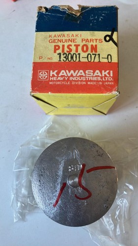 Piston origine neuf - piston,