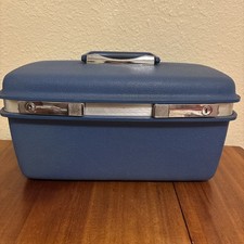 Vintage Samsonite True Blue Ladies Saturn 400 Beauty Case Train Case w/Mirror