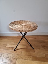 Gueridon vintage en rotin