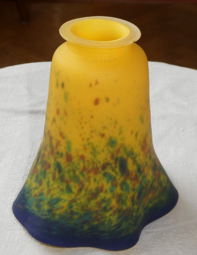 Tulipe pate verre signé - tulipe,