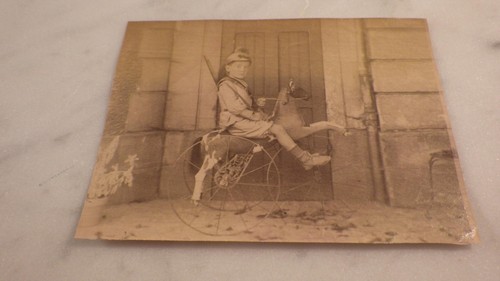1889 enfant déguisé - déguisé, en