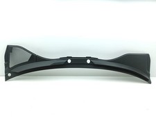 AUDI Q7 4L Windshield Lower