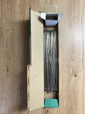 Boîte rétro neuve dans sa