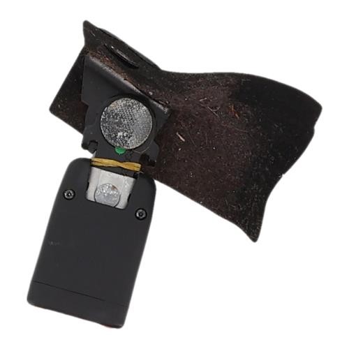 Attache ceinture arriere droit