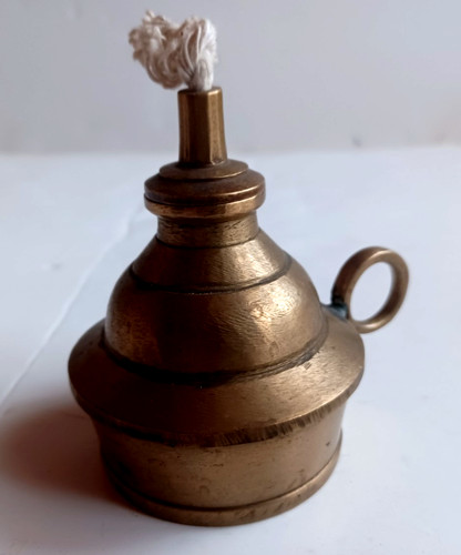 Ancienne petite lampe - petite, huile