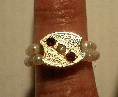 Flexible ring round pearls - a+,