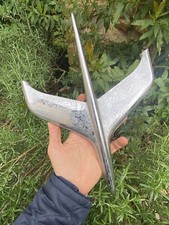 Importante Mascotte Automobile