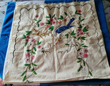 LINGE ANCIEN NAPPE/NAPPERON  PARTIELLEMENT BRODE EN COTON 119 X 63 CM