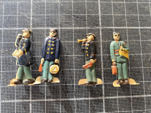 Lot personnages en - de,