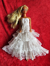 BARBIE en ROBE BUSTIER