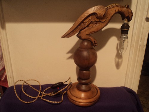 Ancienne lampe bois sculpte - ancienne,